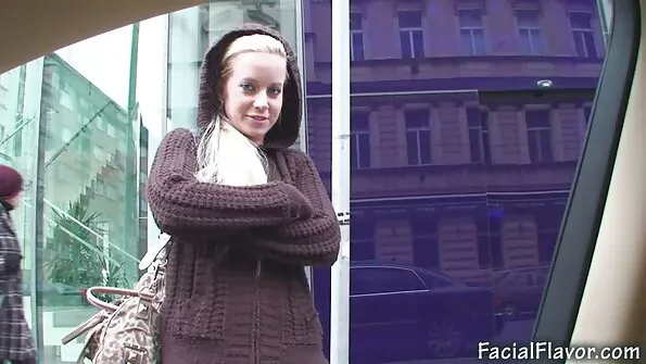 Această curvă excitată a fost întotdeauna poze cu babe dezbracate curioasă de sculele negre uriașe.