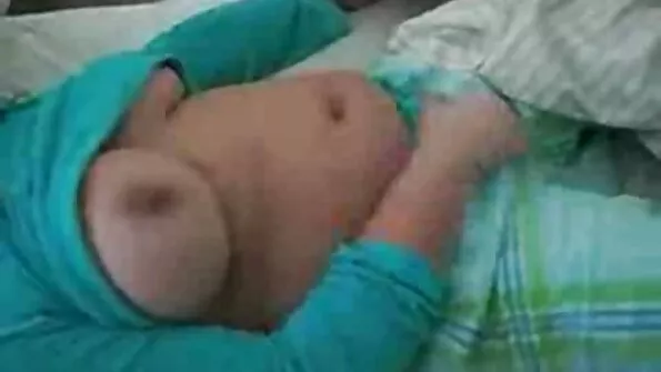 Două porno fierbinte gagici se ling unul pe altul până poze lindic la punctul culminant