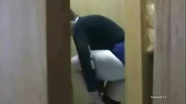Fund mic și poze cu pizde rase strâmt