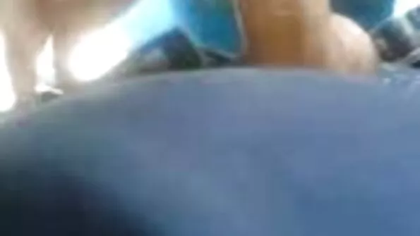 Yuki, poze cu păsărici Johnny, O, Scena 01