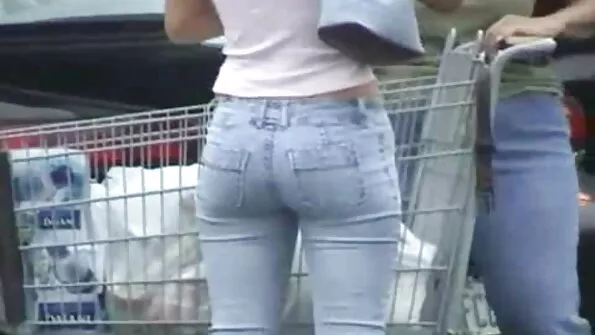 Thai TS Natty devine poze cu pasarica goala futut fără șa